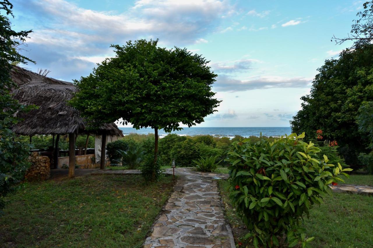 Bahari Pori Resort Pangani 外观 照片